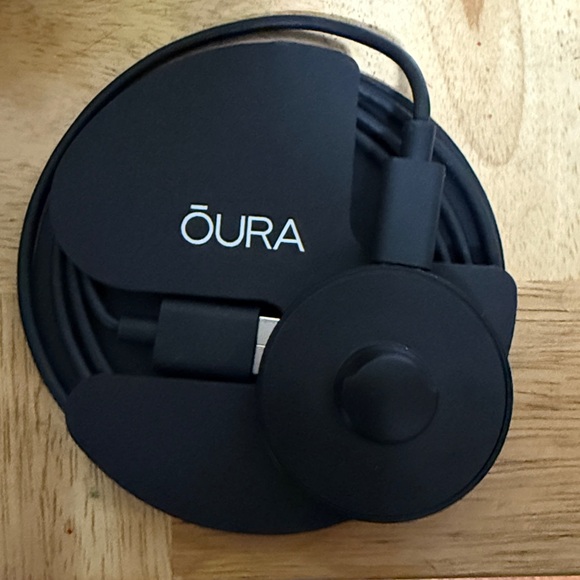 Oura  ring size 8 gen 3 heritage 💍✨ - Picture 4 of 8